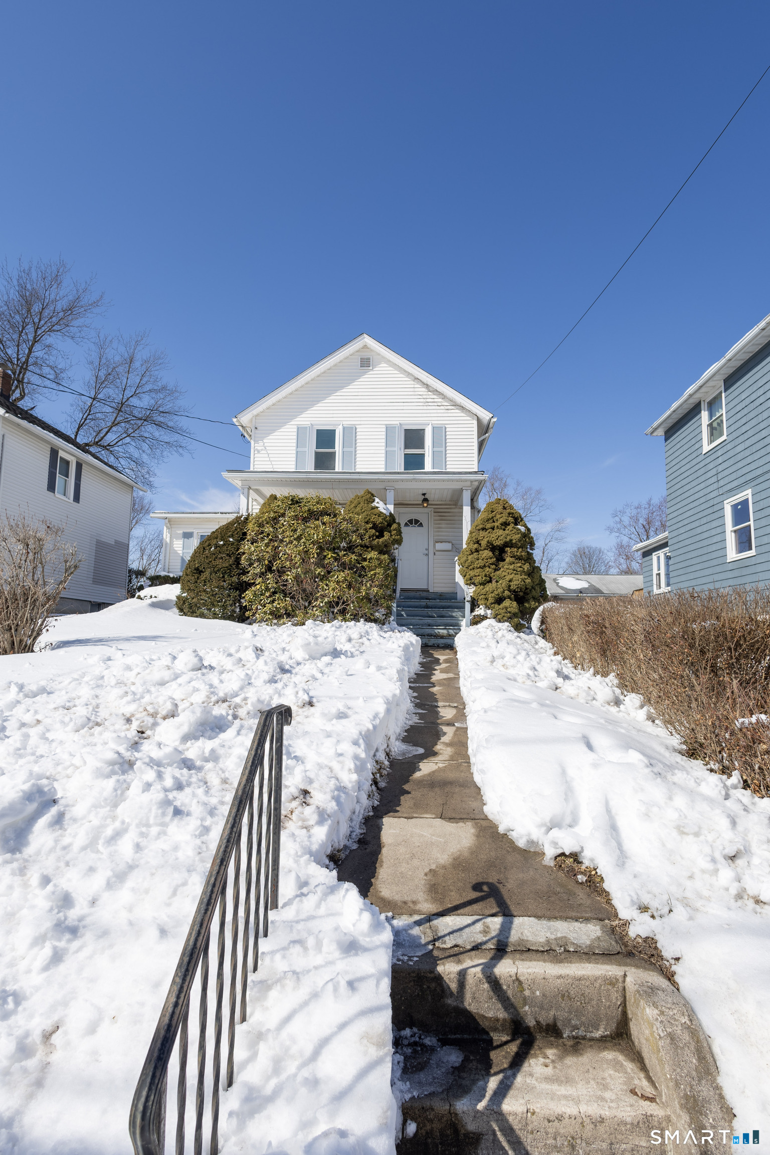 40 Broad Street Meriden, CT 06450 - Photo 1 of 27