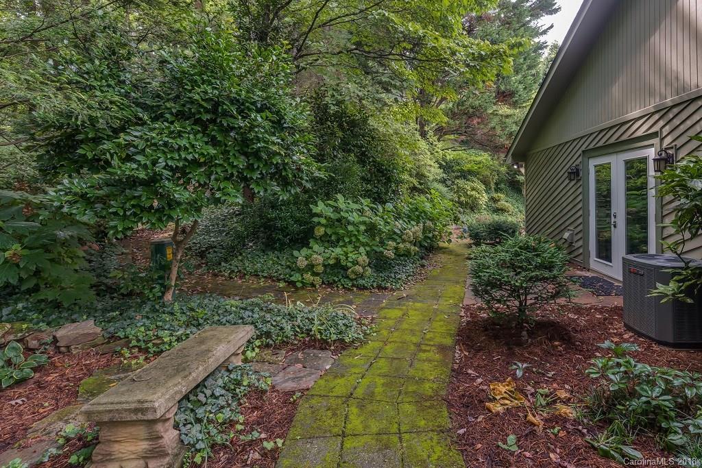 44 Jervey Road, Unit 3B Tryon, NC 28782 - Photo 25 of 29 a view of yard with green space