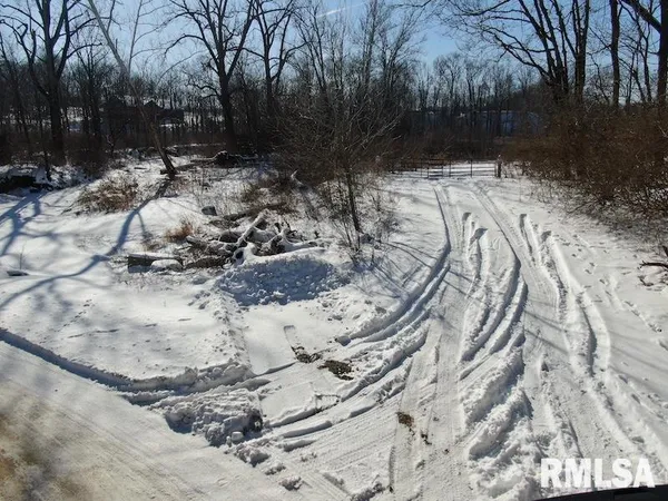 $395,200 | East 1550th Road, Chrisman, IL 61924