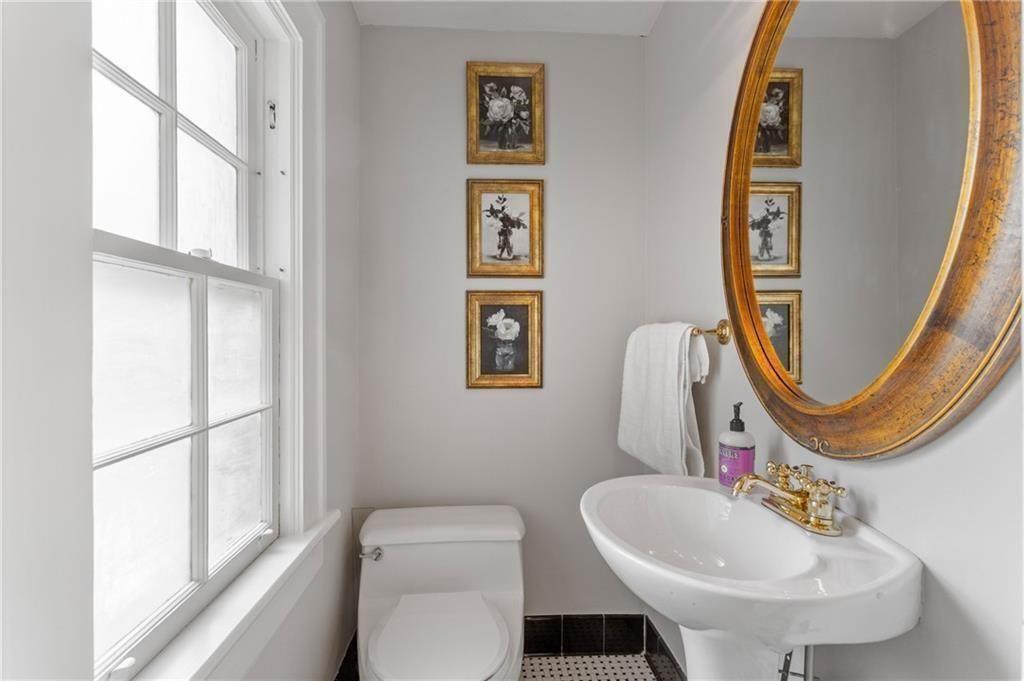 685 East Morningside Drive Northeast Atlanta, GA 30324 - Photo 5 of 37