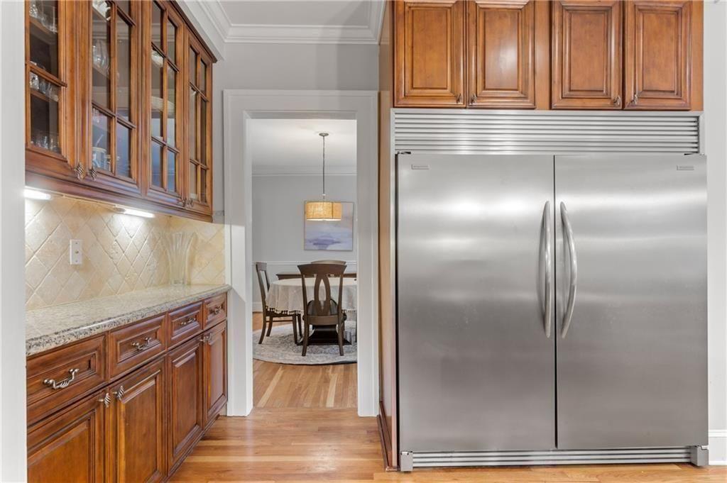 685 East Morningside Drive Northeast Atlanta, GA 30324 - Photo 8 of 37