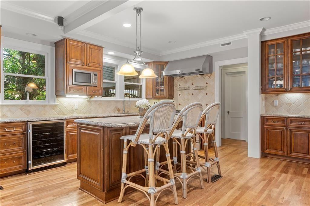 685 East Morningside Drive Northeast Atlanta, GA 30324 - Photo 10 of 37