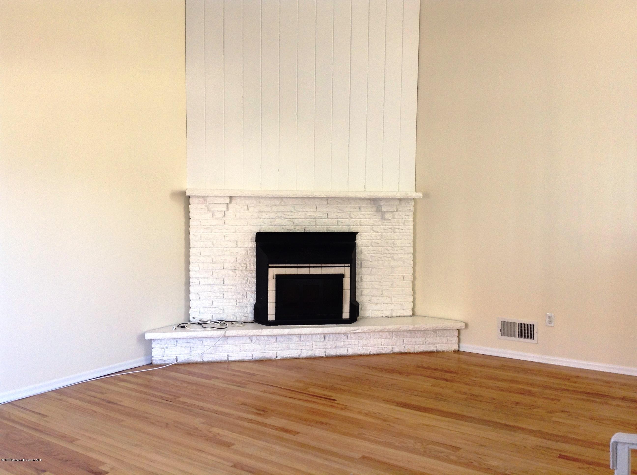 50 Village Road, Unit 50 Sea Bright, NJ 07760 - Photo 14 of 24 Living Room