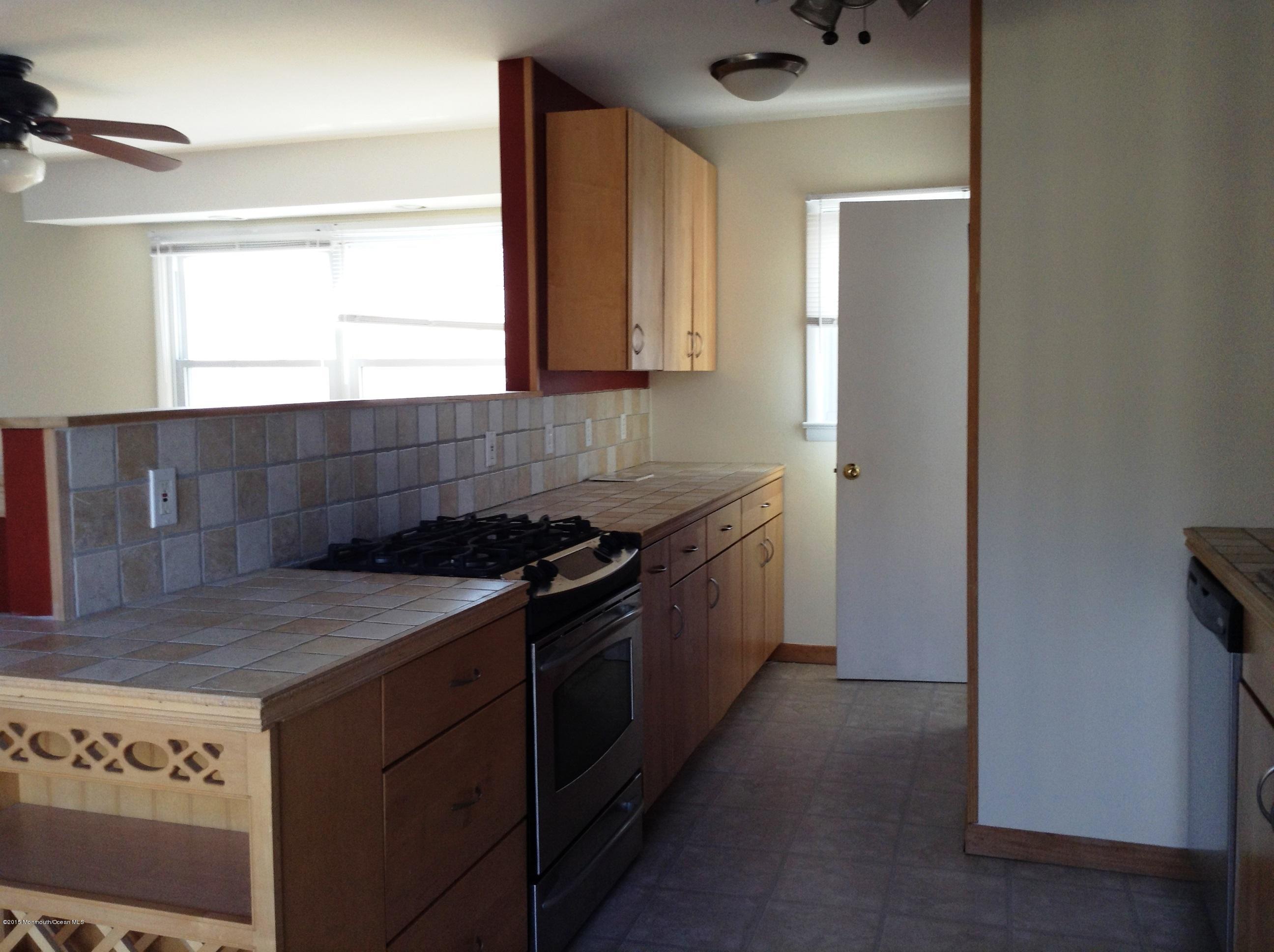 50 Village Road, Unit 50 Sea Bright, NJ 07760 - Photo 4 of 24 Kitchen