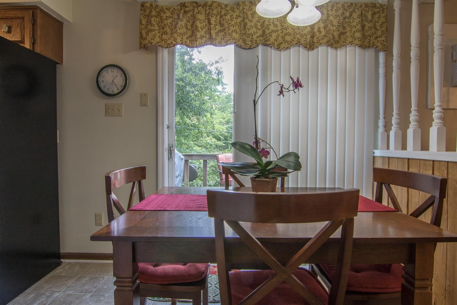 985 Bondville Road Salvisa, KY 40372 - Photo 13 of 28 Dining Area