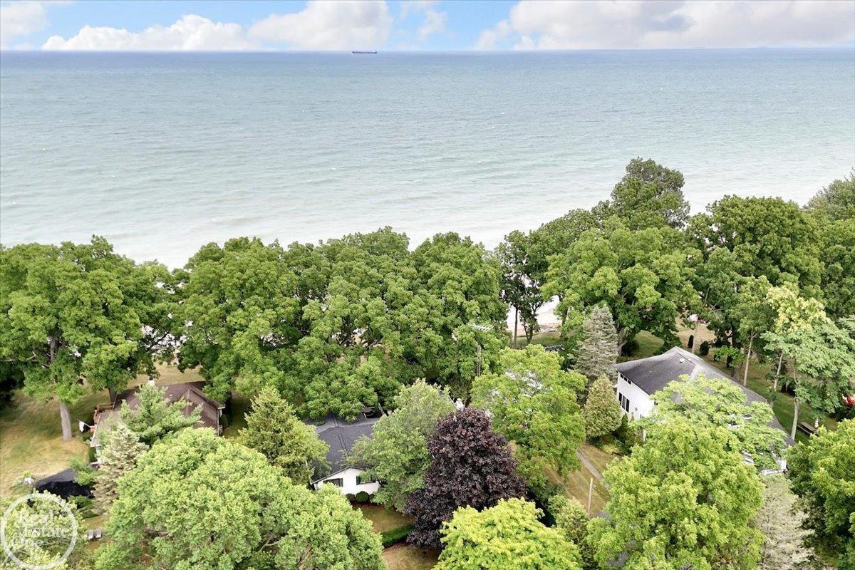 8178 Lakeshore Road Fort Gratiot, MI 48059 - Photo 41 of 48 Gallery Image 41
