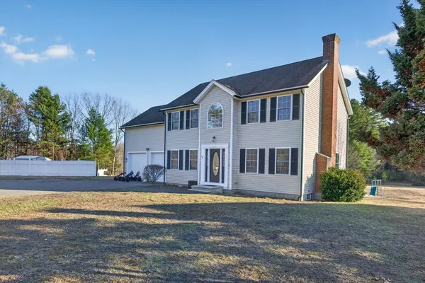 $719,900 | 43 Mohawk Drive, Gardner, MA 01440