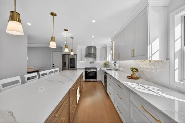 $719,900 | 43 Mohawk Drive, Gardner, MA 01440