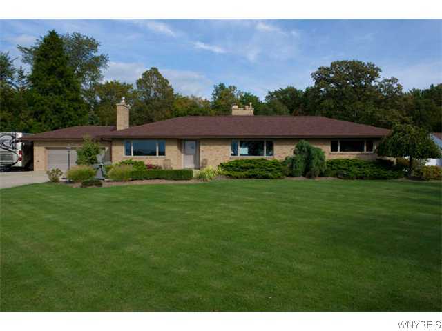 2571 West River Road Grand Island, NY 14072 - Photo 1 of 1 Exterior Front