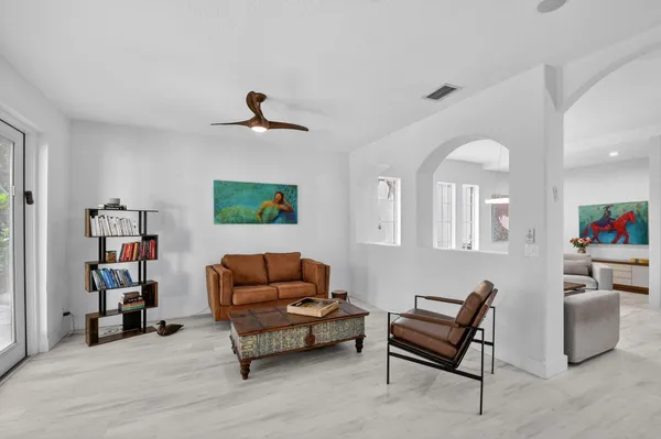 $725,000 | 1605 East Classical Boulevard, Delray Beach, FL 33445