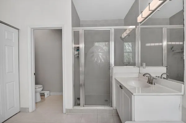 $725,000 | 1605 East Classical Boulevard, Delray Beach, FL 33445