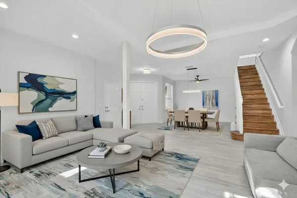 $725,000 | 1605 East Classical Boulevard, Delray Beach, FL 33445