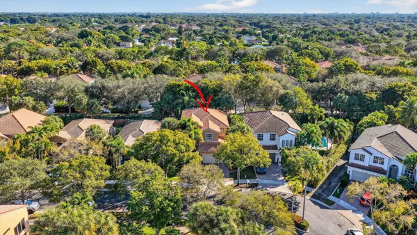 $725,000 | 1605 East Classical Boulevard, Delray Beach, FL 33445