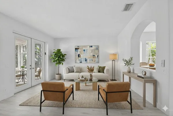 $725,000 | 1605 East Classical Boulevard, Delray Beach, FL 33445
