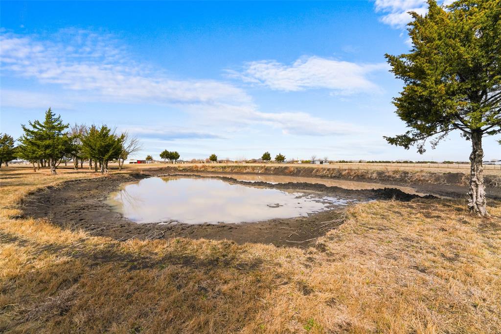 710 East Reindeer Road Lancaster, TX 75146 - Photo 12 of 23 a view of an ocean beach