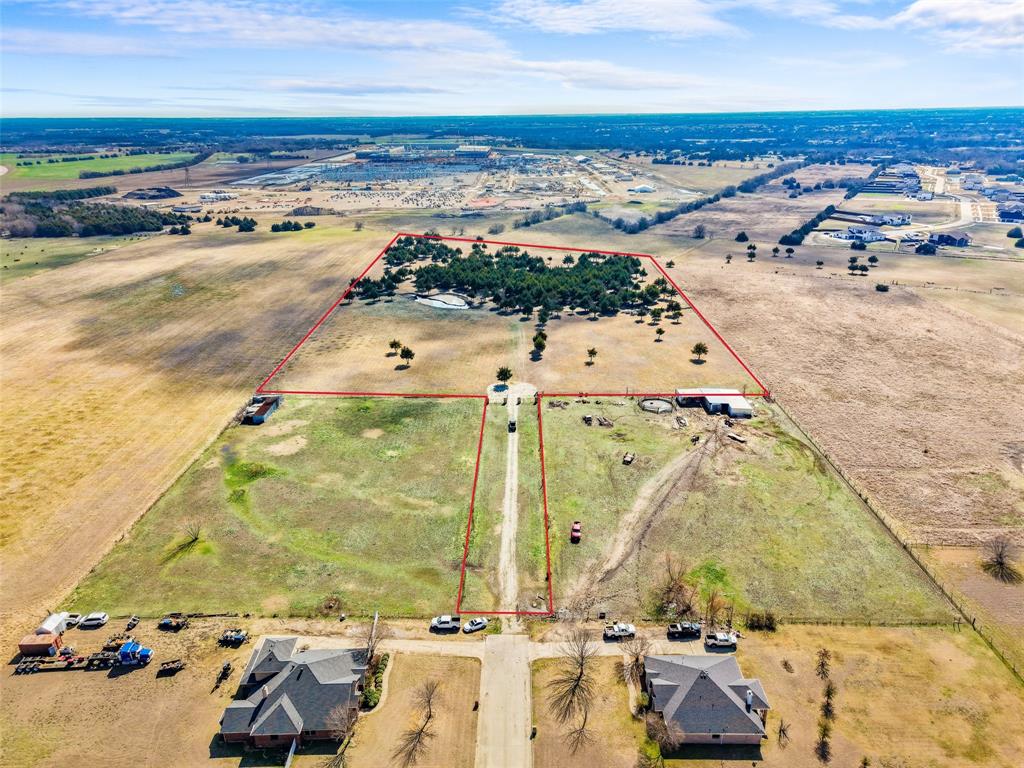 710 East Reindeer Road Lancaster, TX 75146 - Photo 4 of 23 an aerial view of residential houses with outdoor space
