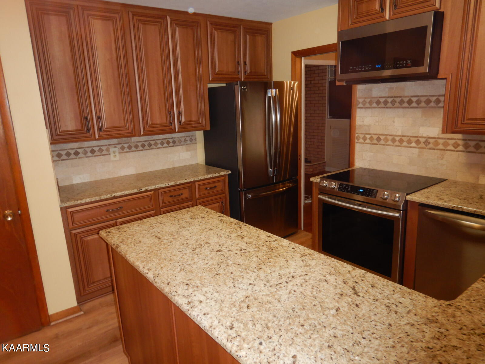115 Monticello Road Oak Ridge, TN 37830 - Photo 11 of 25 Kitchen