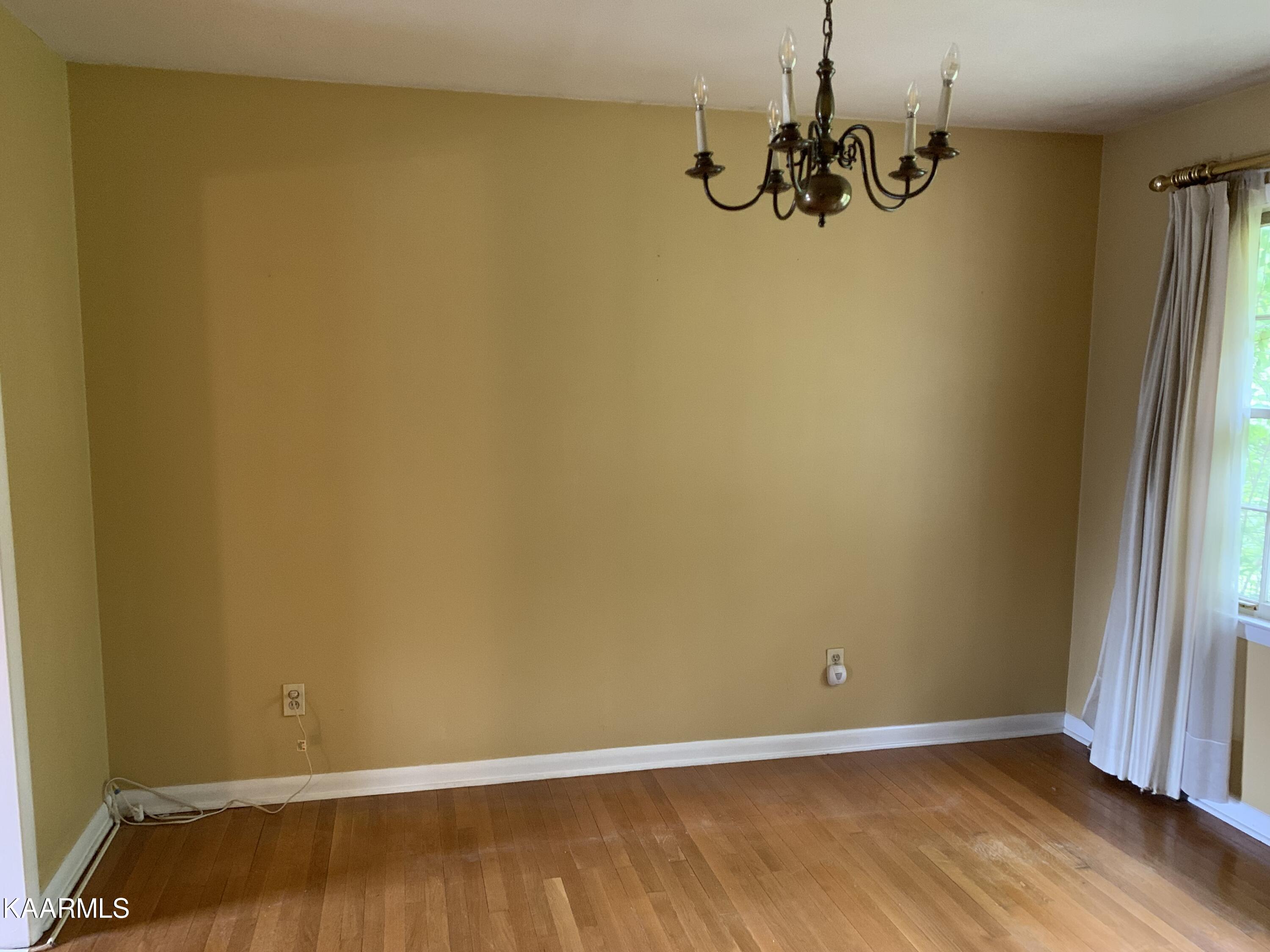 115 Monticello Road Oak Ridge, TN 37830 - Photo 9 of 25 Dining Room