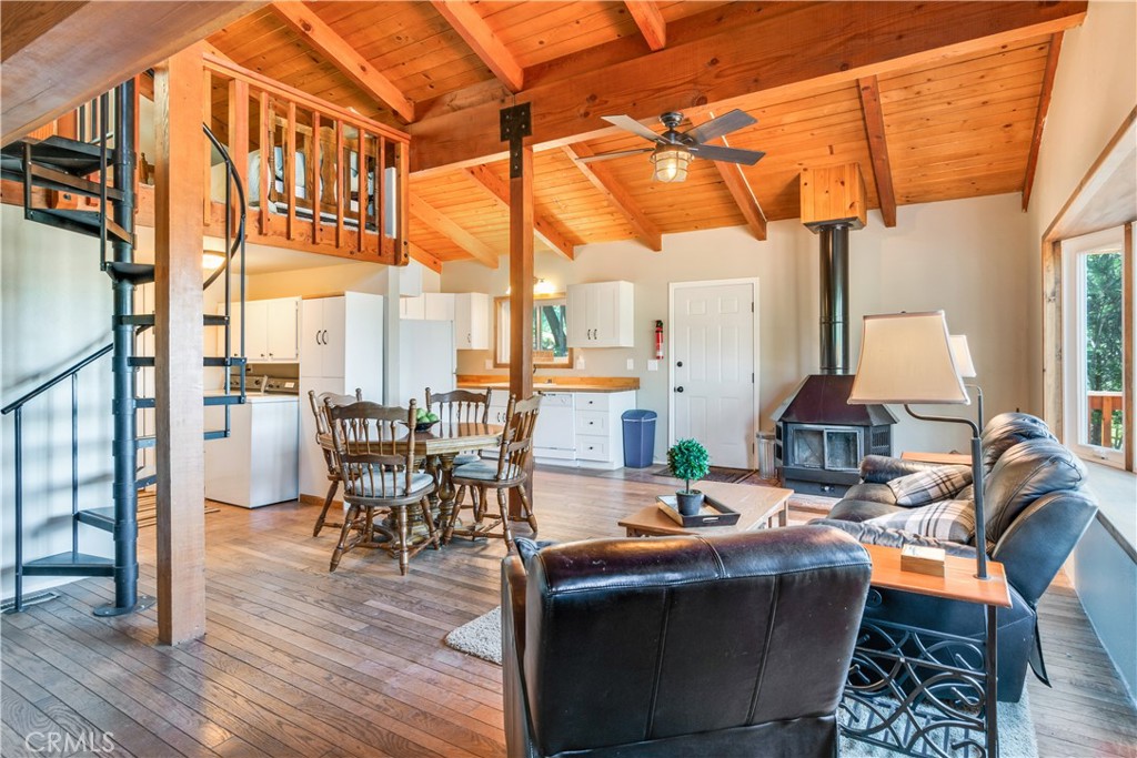 39576 Oakglen Road Fawnskin, CA 92333 - Photo 11 of 30 a outdoor space with lots of tables and chairs