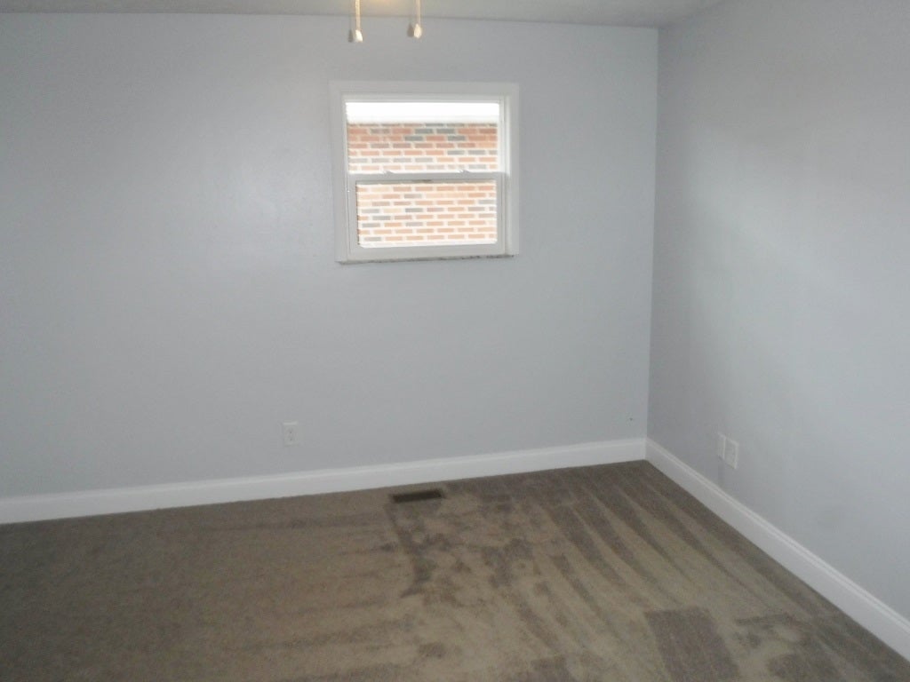 3227 Bradley Road Huntington, WV 25704 - Photo 3 of 7 Gallery Image 3
