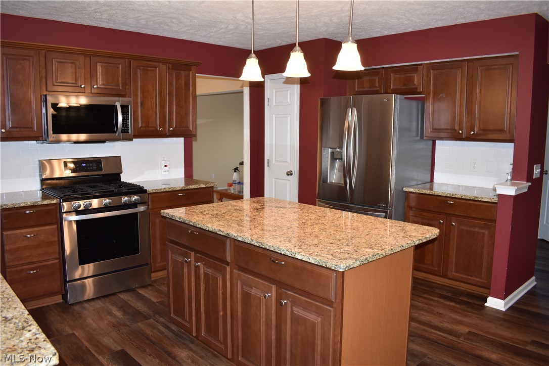 4459 Ridgestone Way Medina, OH 44256 - Photo 6 of 32 Gallery Image 6