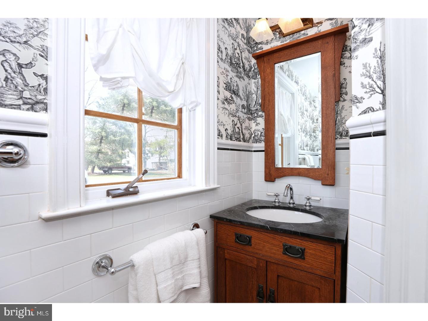 258-260 Wertsville Road Ringoes, NJ 08551 - Photo 13 of 32 Bathroom