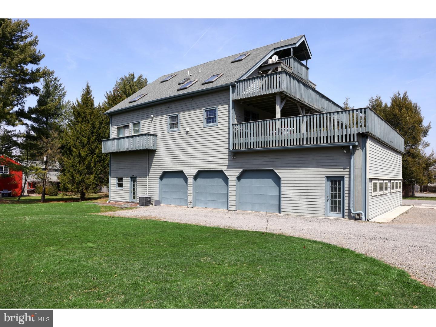 258-260 Wertsville Road Ringoes, NJ 08551 - Photo 23 of 32 Garage