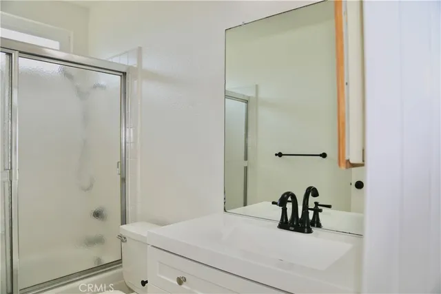 $3,000 | 16702 Blanton Lane, Huntington Beach, CA 92649