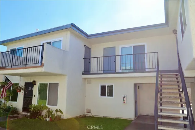 $3,000 | 16702 Blanton Lane, Huntington Beach, CA 92649