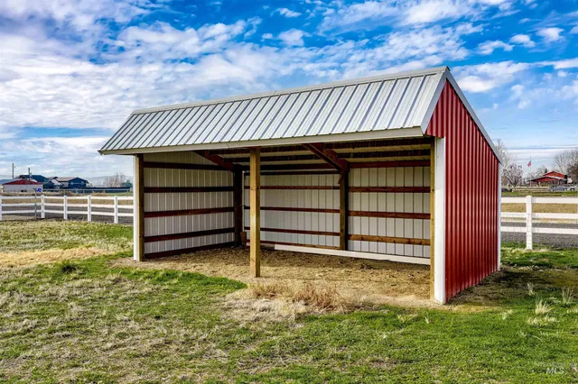 $319,900 | 1639 Shire Lane, Emmett, ID 83617