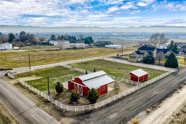 $319,900 | 1639 Shire Lane, Emmett, ID 83617
