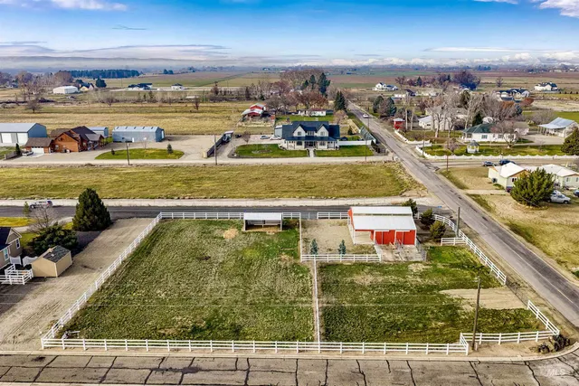 $319,900 | 1639 Shire Lane, Emmett, ID 83617