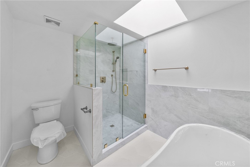 33 Rainbow Irvine, CA 92603 - Photo 15 of 45
