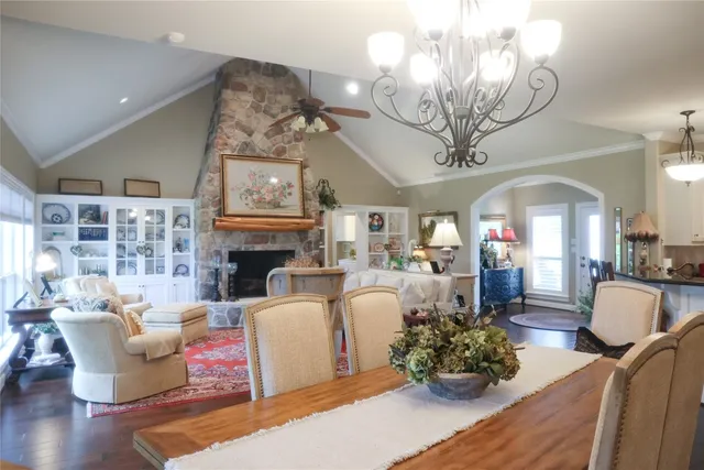 $879,000 | 9165 Meadow Creek Lane, Chappell Hill, TX 77426