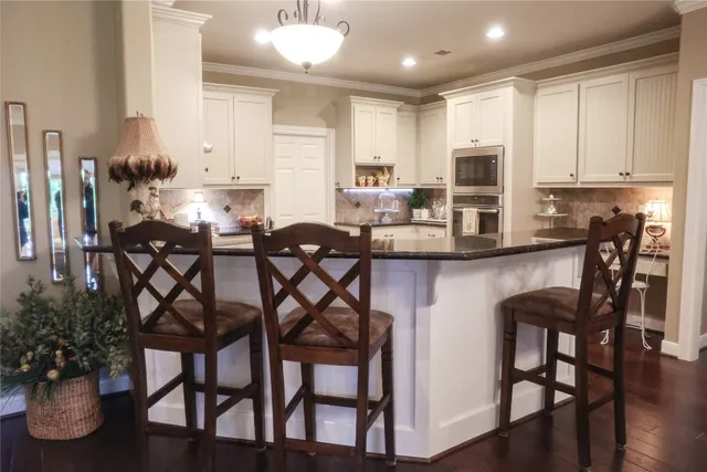 $879,000 | 9165 Meadow Creek Lane, Chappell Hill, TX 77426