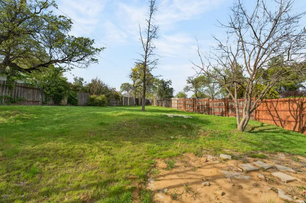 $389,000 | 4160 Travona Court, Redding, CA 96001