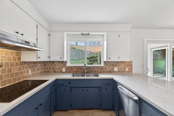 $389,000 | 4160 Travona Court, Redding, CA 96001