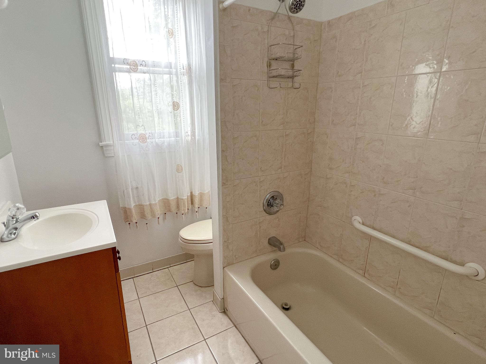2106 Presstman Street Baltimore, MD 21217 - Photo 13 of 16