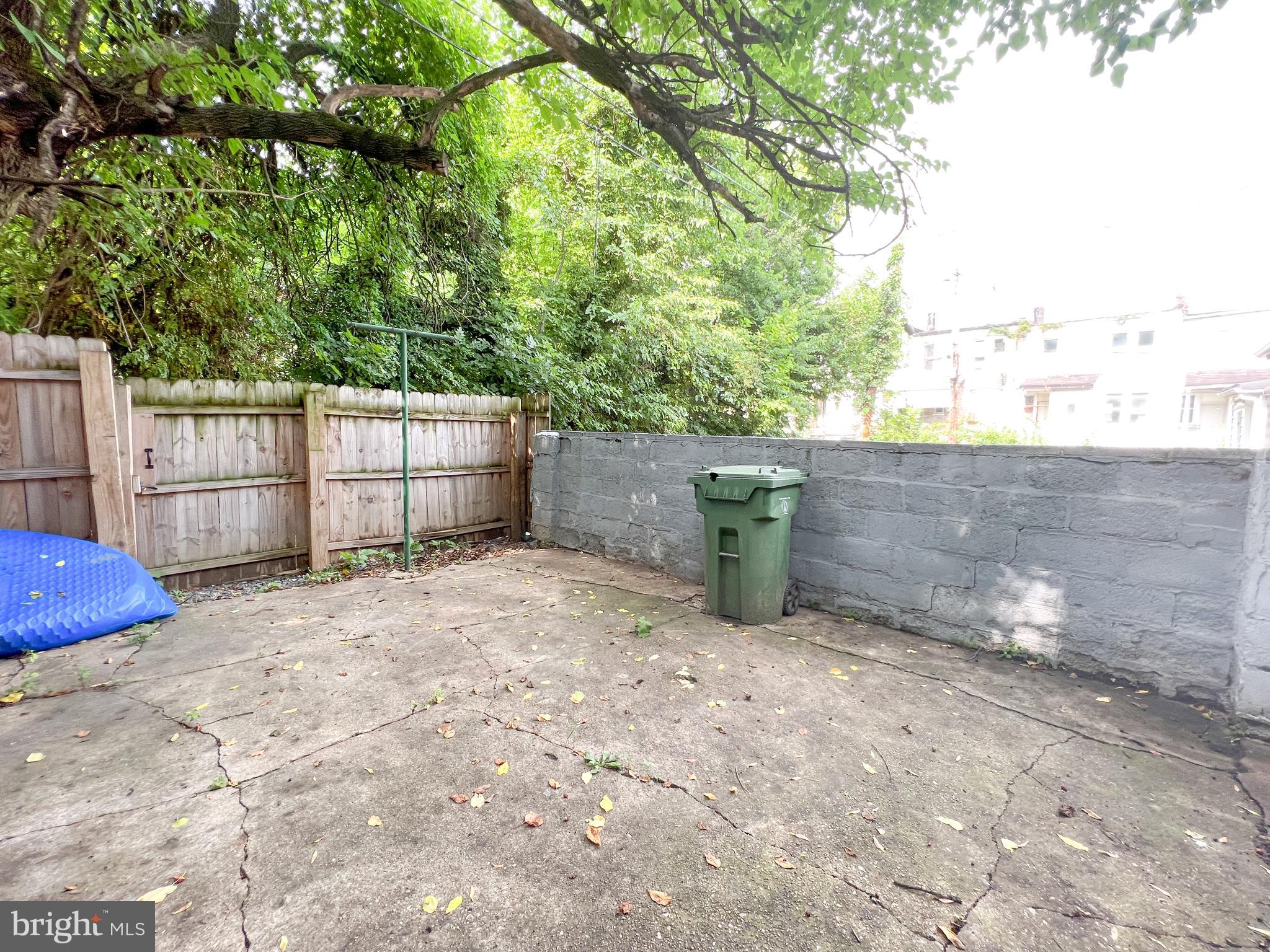 2106 Presstman Street Baltimore, MD 21217 - Photo 15 of 16