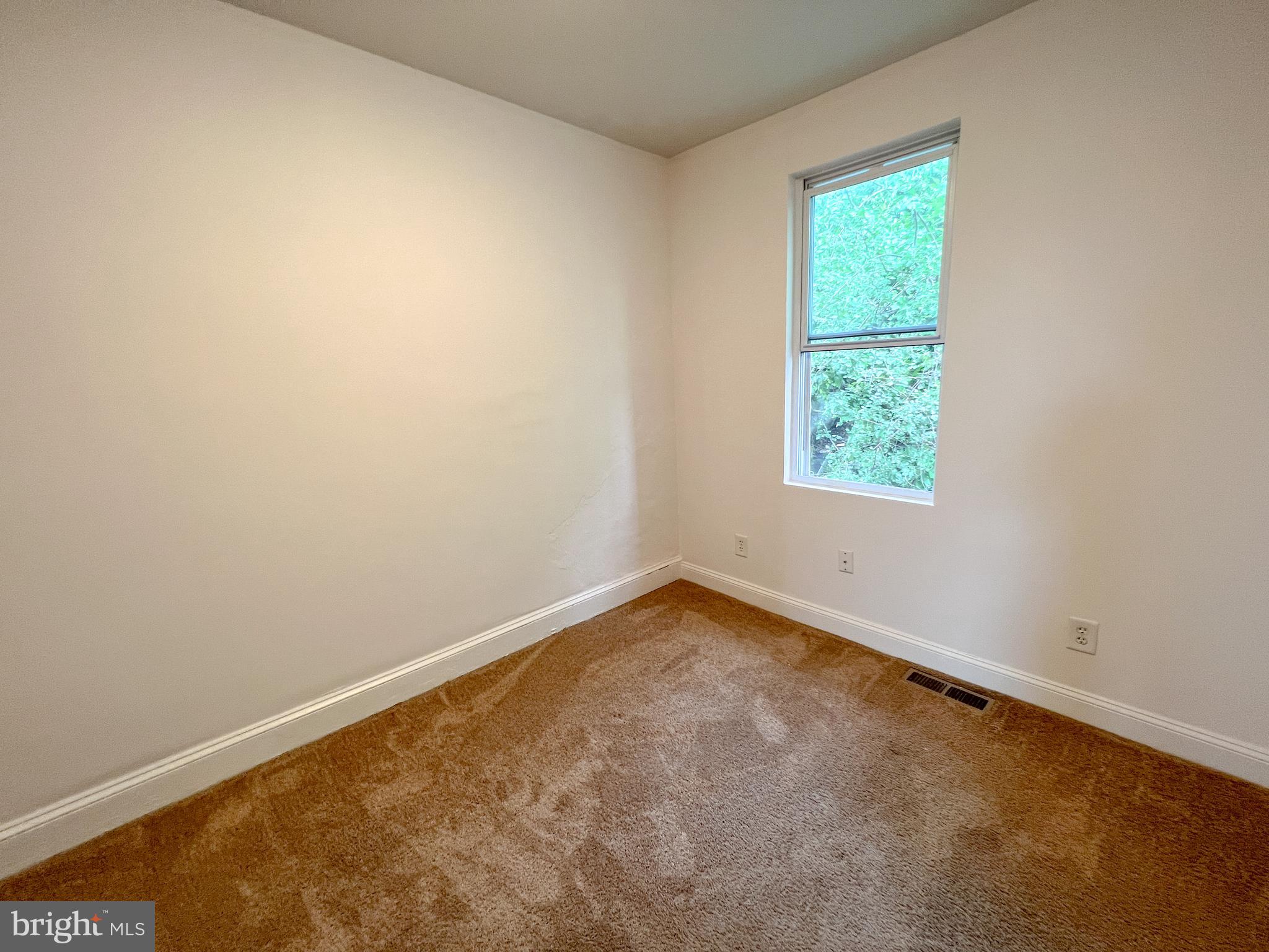 2106 Presstman Street Baltimore, MD 21217 - Photo 10 of 16