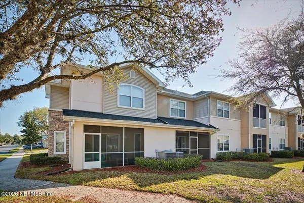 $215,000 | 3750 Silver Bluff Boulevard, Unit 1906, Orange Park, FL 32065