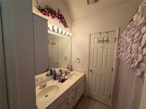 $325,000 | 130 Orchard Way Southeast, Calhoun, GA 30701