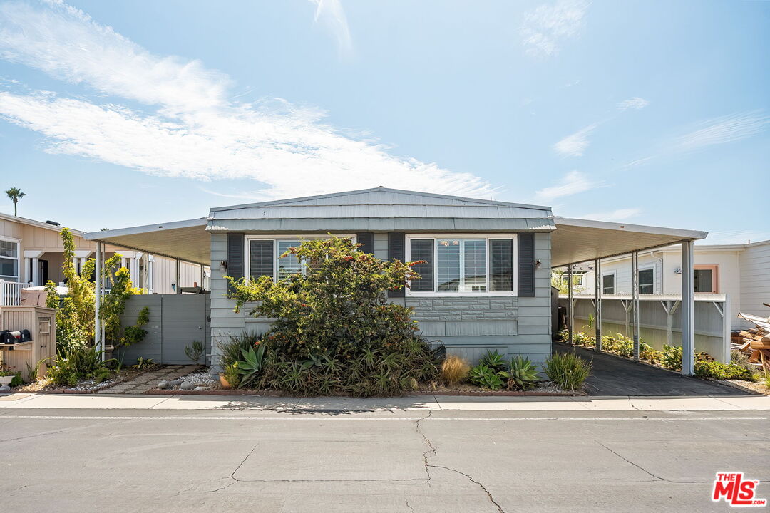 29500 Heathercliff Road, Unit 9 Malibu, CA 90265 - Photo 3 of 34