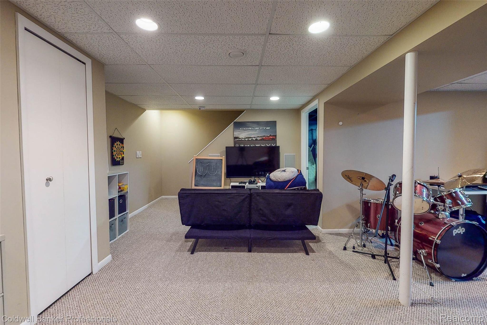 1617 Dancer Drive Rochester, MI 48307 - Photo 32 of 43 33.jpg