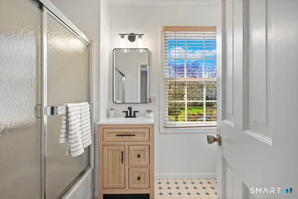 $1,295,000 | 24 Bridget Lane, Fairfield, CT 06824