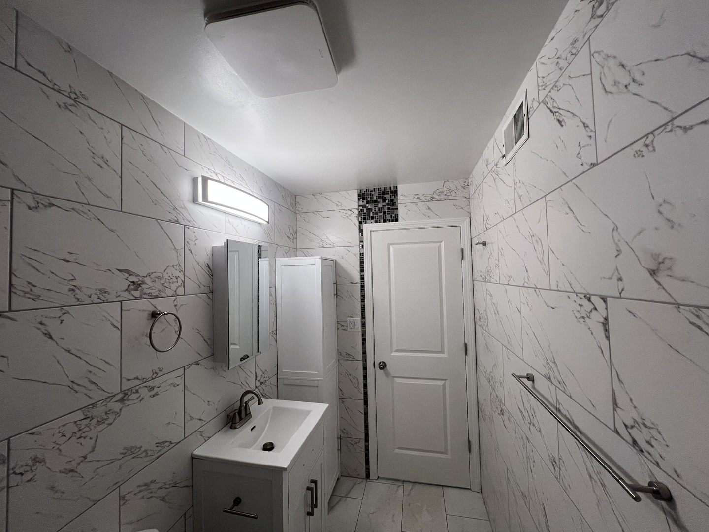 9721 South Harlem Avenue, Unit 2D Chicago Ridge, IL 60415 - Photo 6 of 11