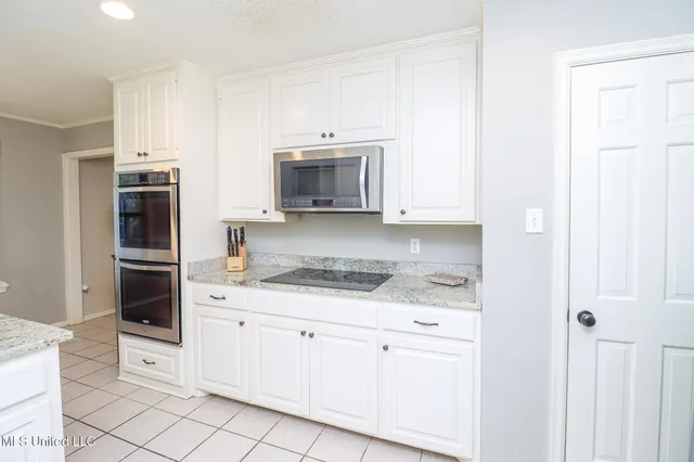 $339,500 | 136 Westlake Drive, Brandon, MS 39047