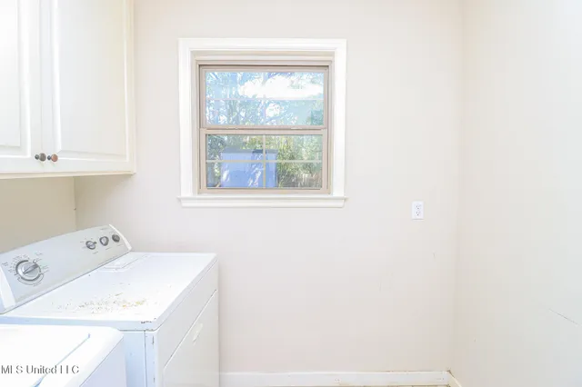 $339,500 | 136 Westlake Drive, Brandon, MS 39047