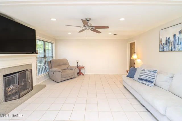 $339,500 | 136 Westlake Drive, Brandon, MS 39047