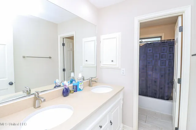 $339,500 | 136 Westlake Drive, Brandon, MS 39047